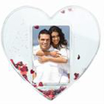 photo favor snow globe heart