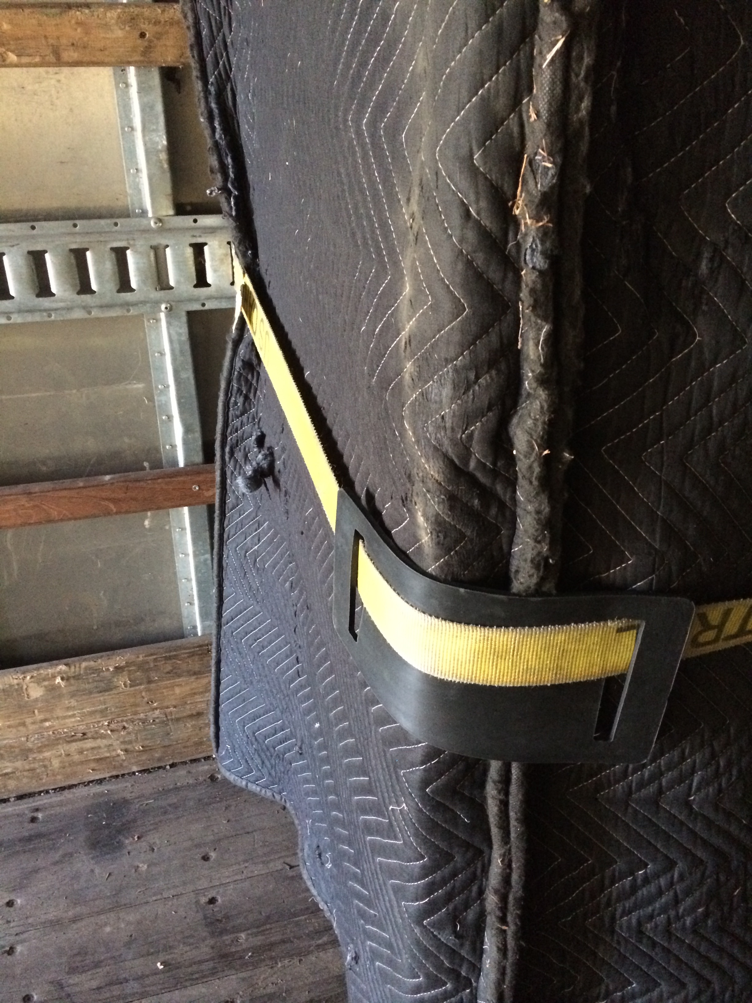 STRAPING EQUIPMENT CORRECTLY